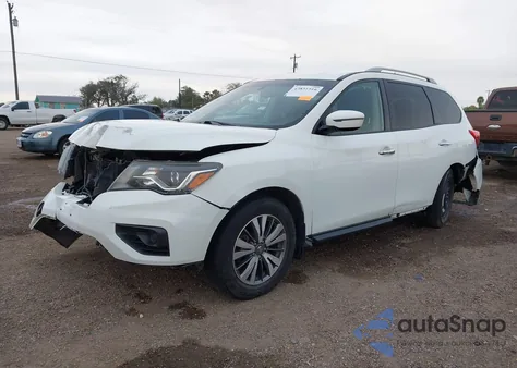 2017 Nissan Pathfinder S z USA, uszkodzony, nr VIN 5N1DR2MN4HC670732